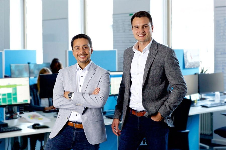 Echte Expertise und Erfahrung bei der ROCKSOLID Personalvermittlung Die Köpfe hinter ROCKSOLID Personalvermittlung Felix Schmid und Peterson Andrade